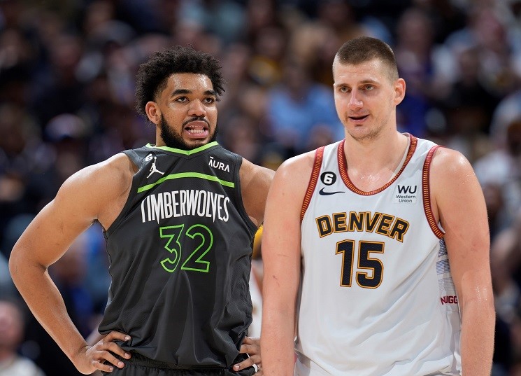 Towns(左)Jokic(右)。圖片來源：達志影像