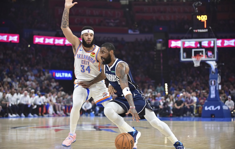 Kyrie Irving(右)。圖片來源：達志影像