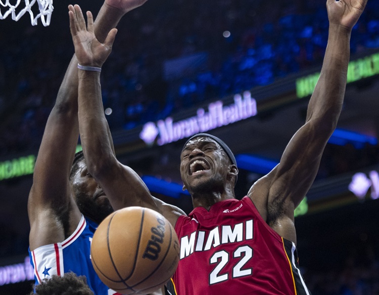 Jimmy Butler(右)。圖片來源：達志影像
