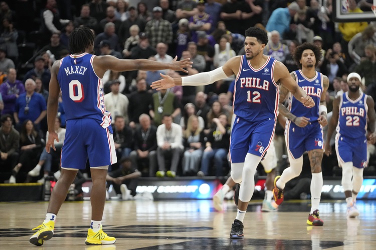 Tobias Harris(前右)。圖片來源：達志影像