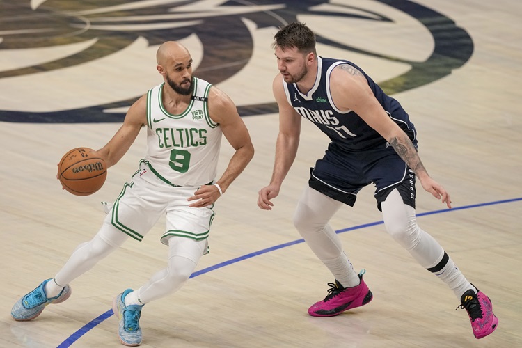 Derrick White(左)。圖片來源：達志影像