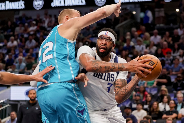 Anthony Davis(右)。圖片來源：達志影像