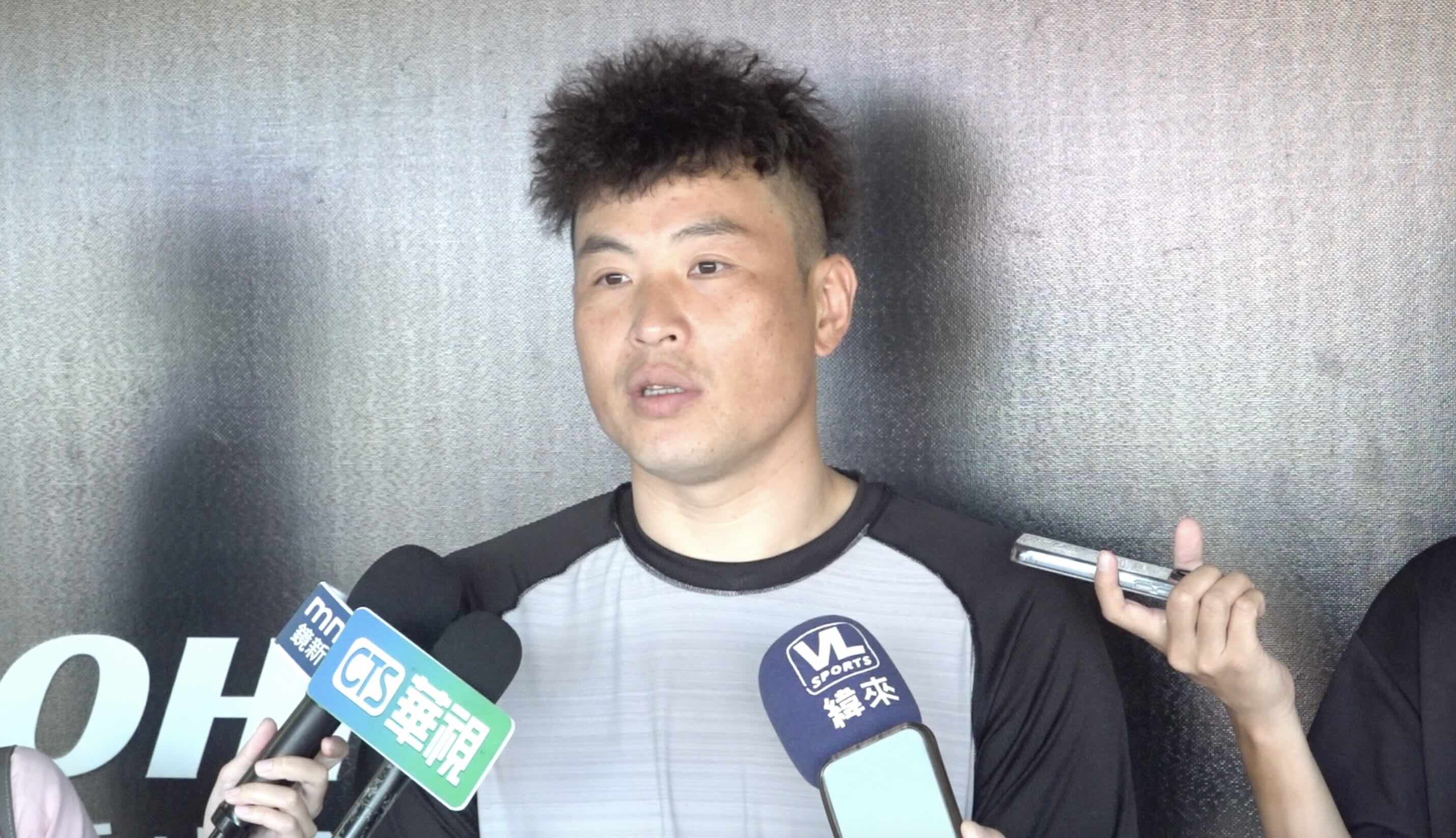 生涯拿過6冠的林泓育,談面對這次台灣大賽的心態就是放開來打。圖片來源:緯來體育台