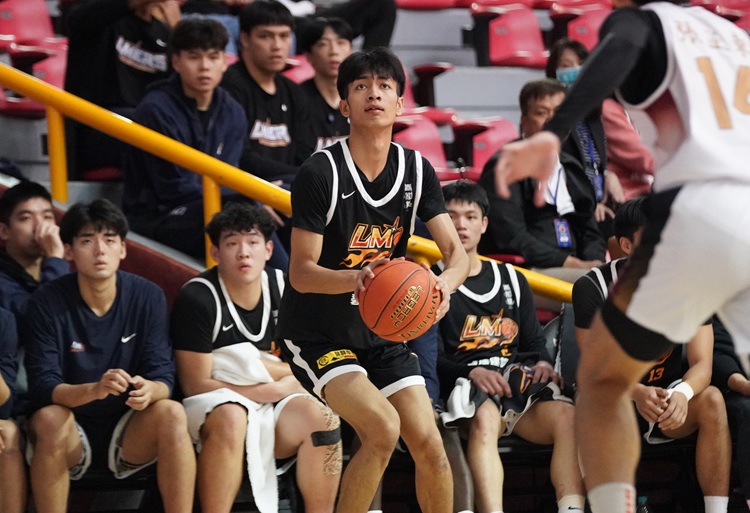 UBA》黎明讓外籍生泰力休兵　臺大派出「A隊」仍不敵