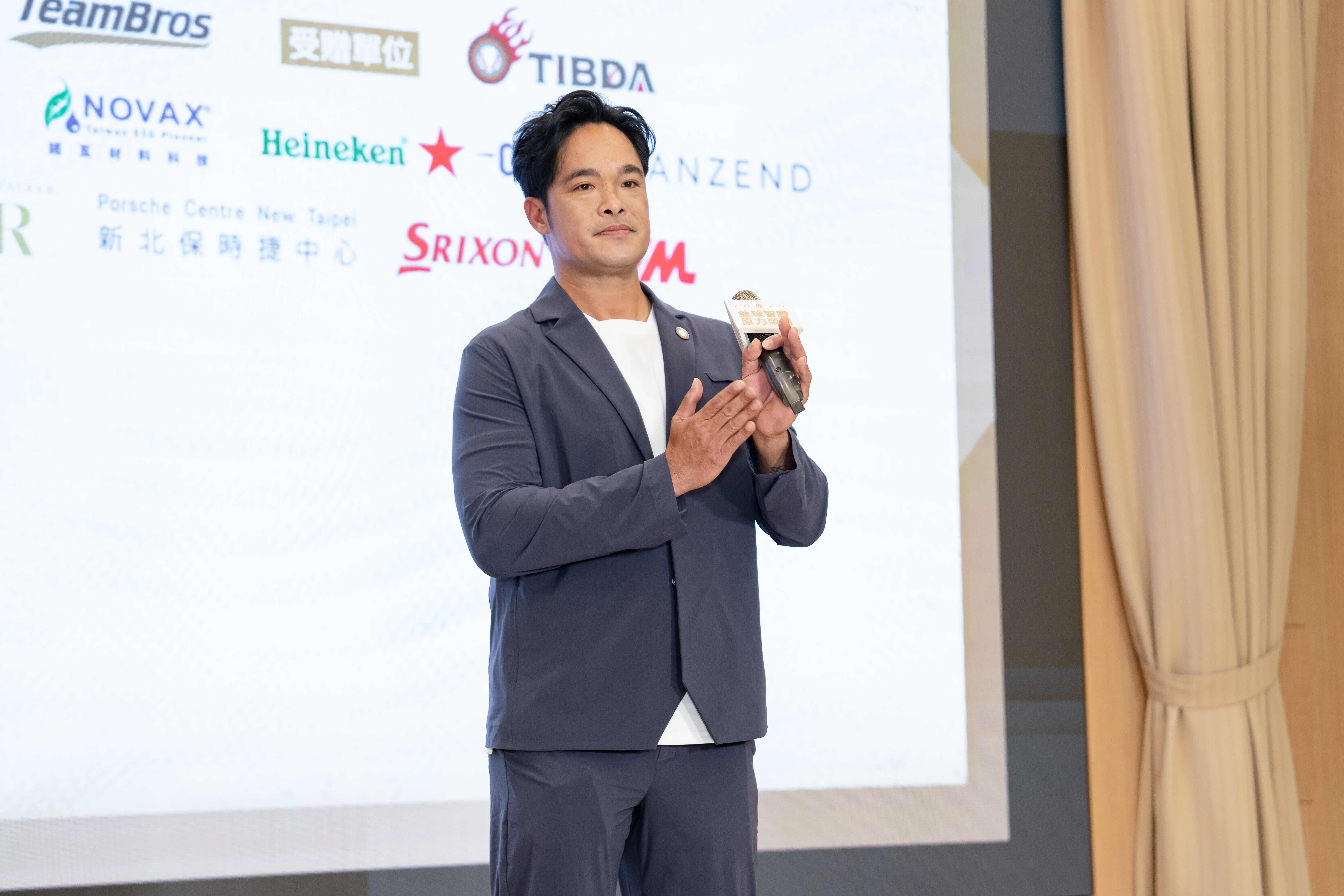 林智勝晚宴致詞。圖片來源：台灣原住民族棒球運動發展協會