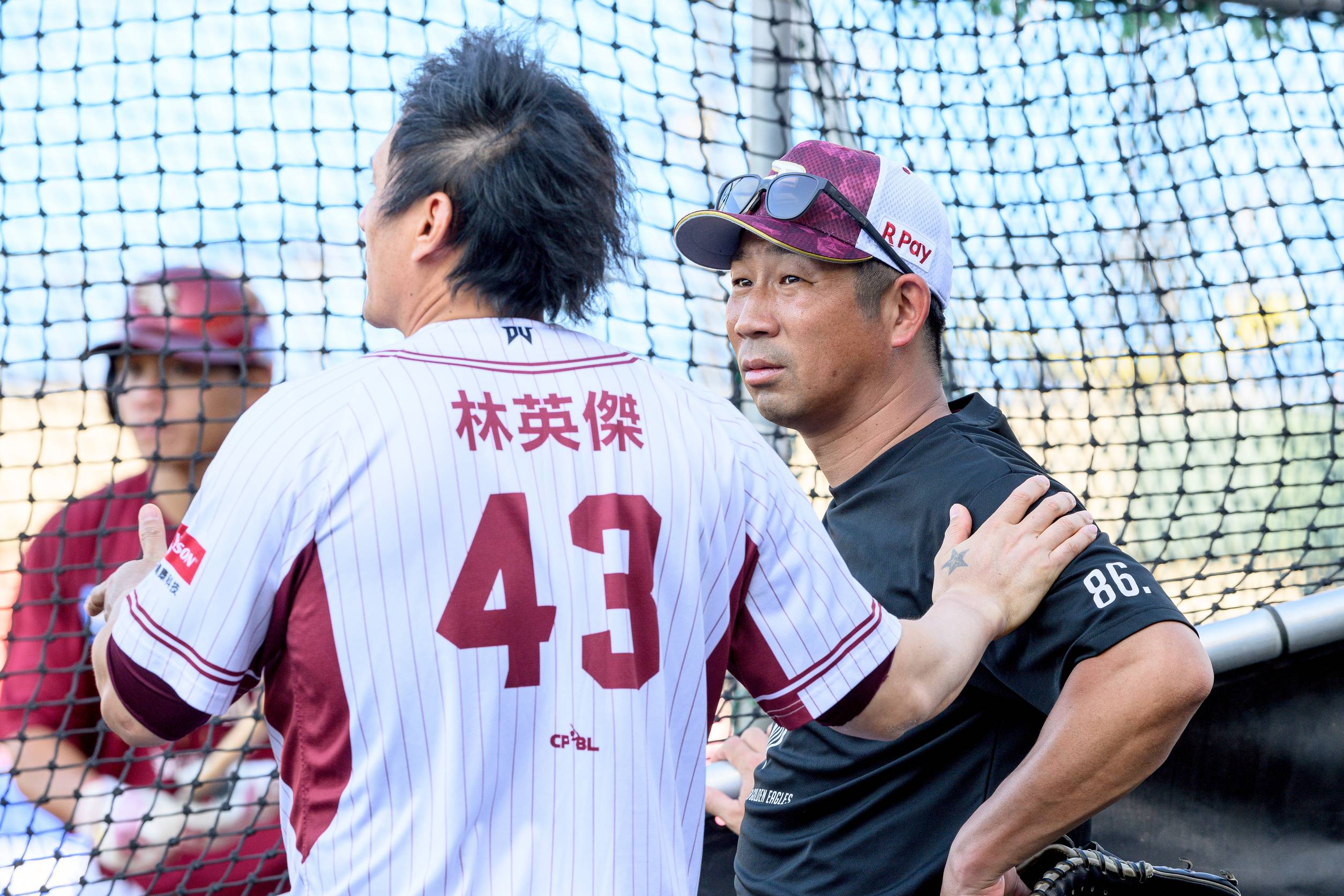 中職》久違在台灣與金鷲老戰友重逢 林英傑提議明年續辦交流賽：他們可以帶家人來玩