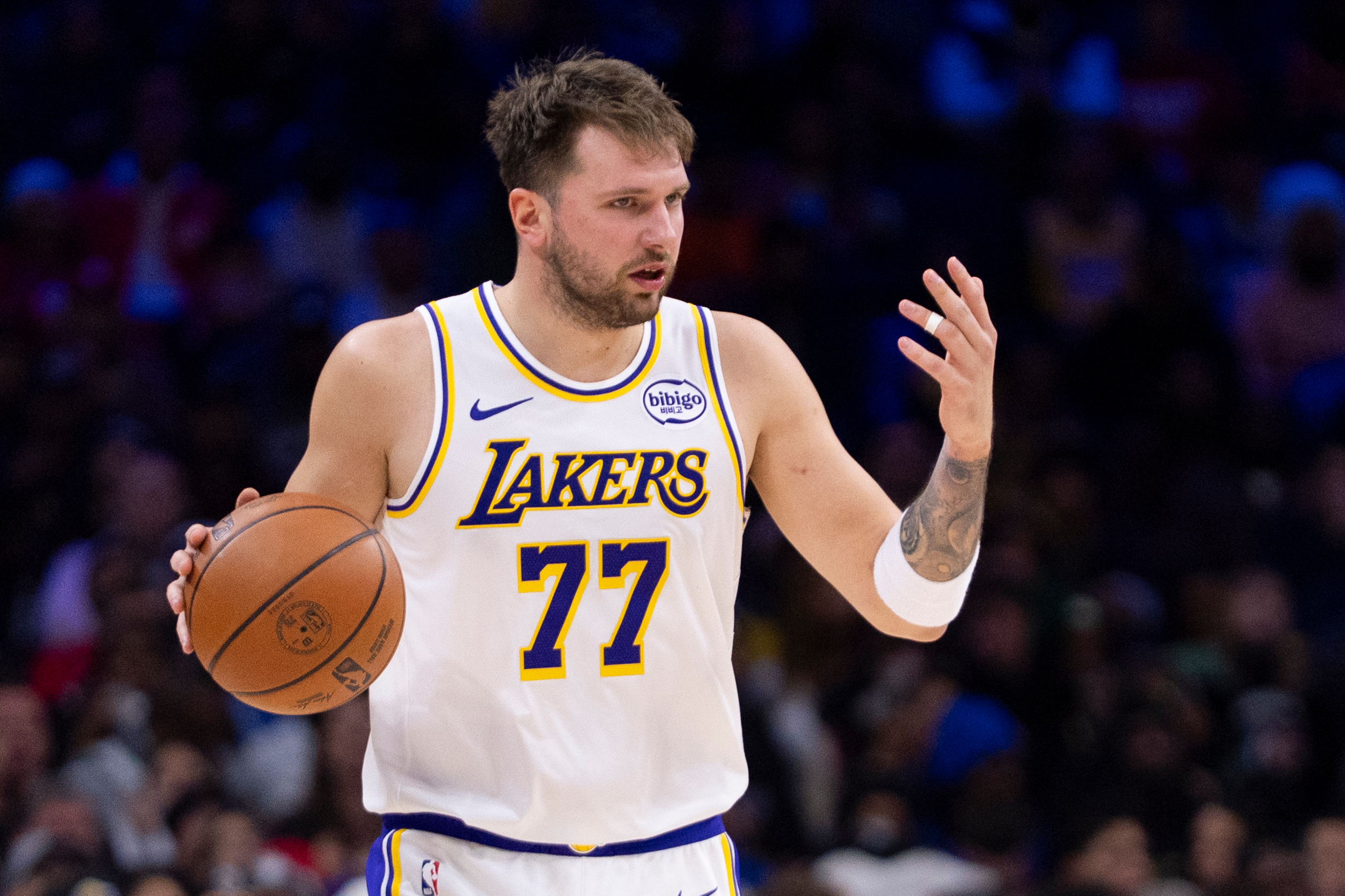 NBA CUP快訊》Doncic半場砍24分獨木難撐 馬刺點點開花取得12分領先