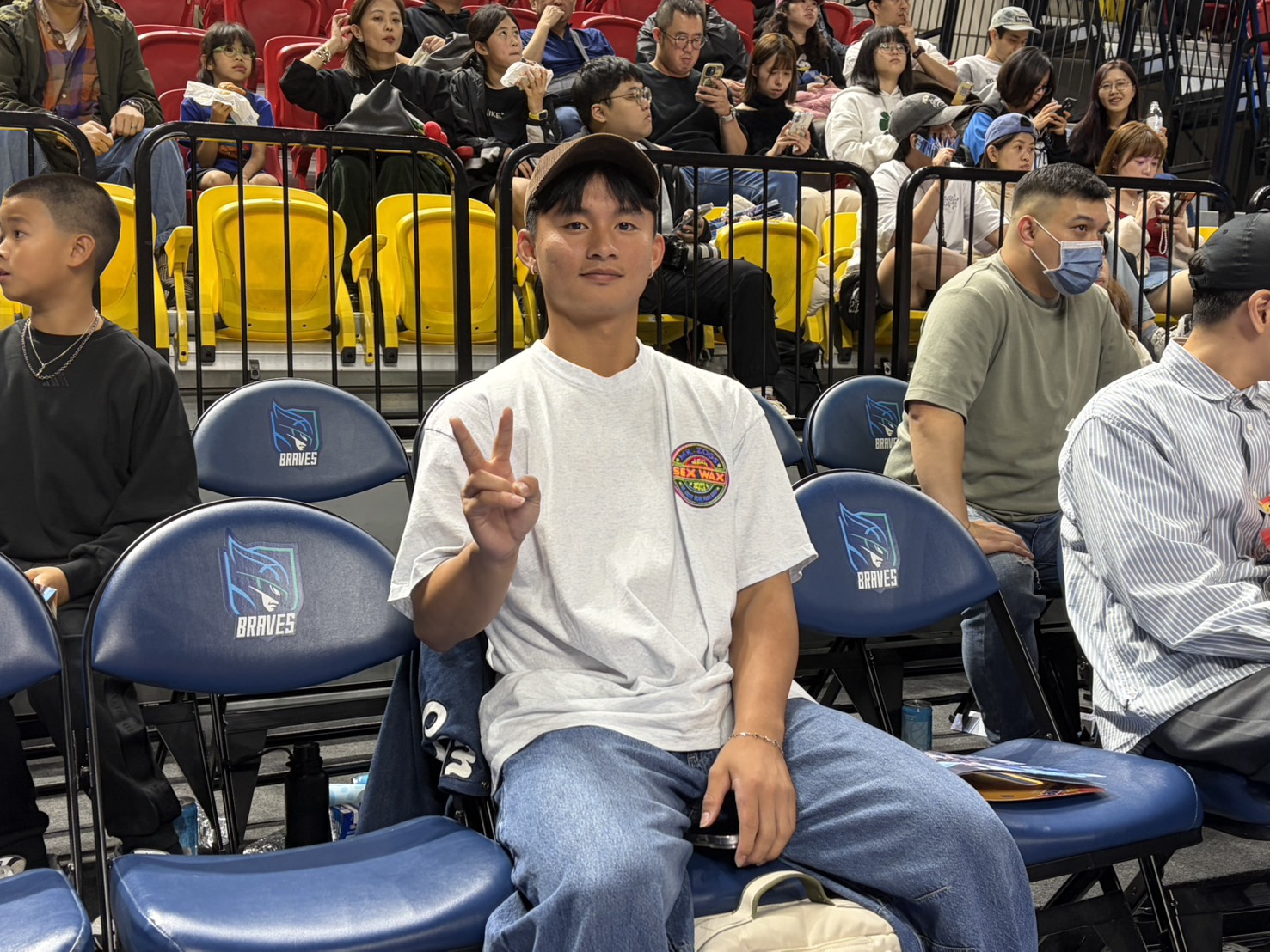 中職》江庭毅第一次現場看籃球「很震撼」 想跟林岱安學配球