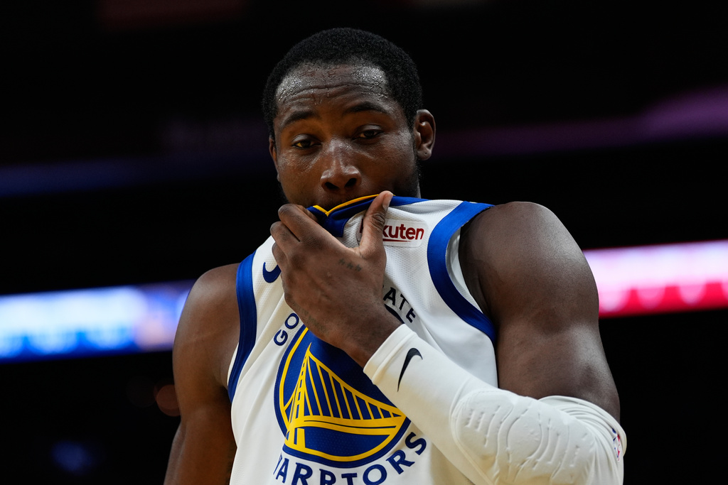 NBA》本季首度遭DNP！苦命、Kerr賽後受訪做出解釋