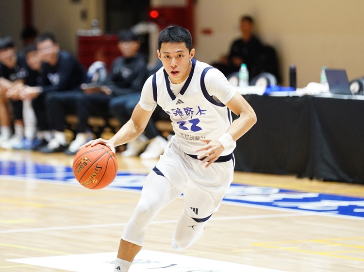 UBA》林靖瑱、王語烽兩記關鍵3分球　高師14比0攻勢逆轉中興