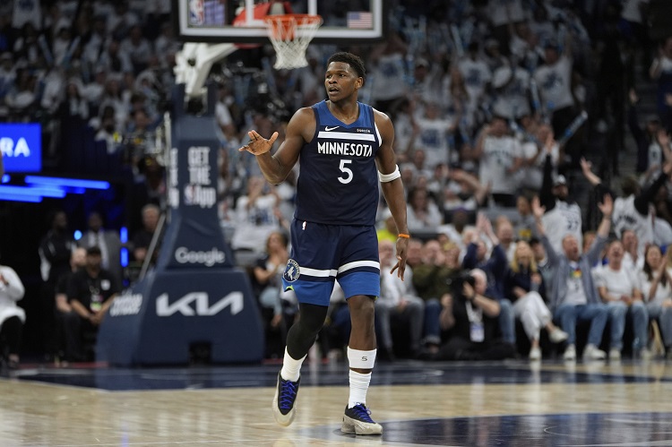 NBA季後賽》半場重創雷霆定勝負　灰狼主場扳回一城