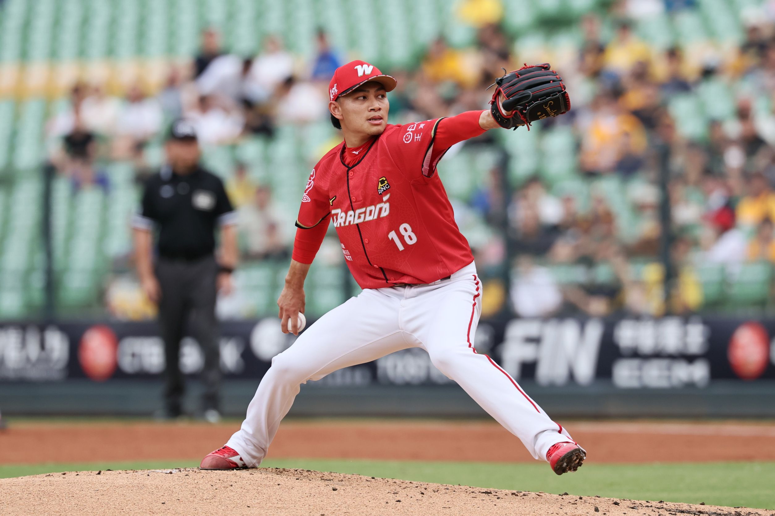 徐若熙本場比賽遭砲擊，狂失5分苦吞第3敗。圖片來源：味全龍