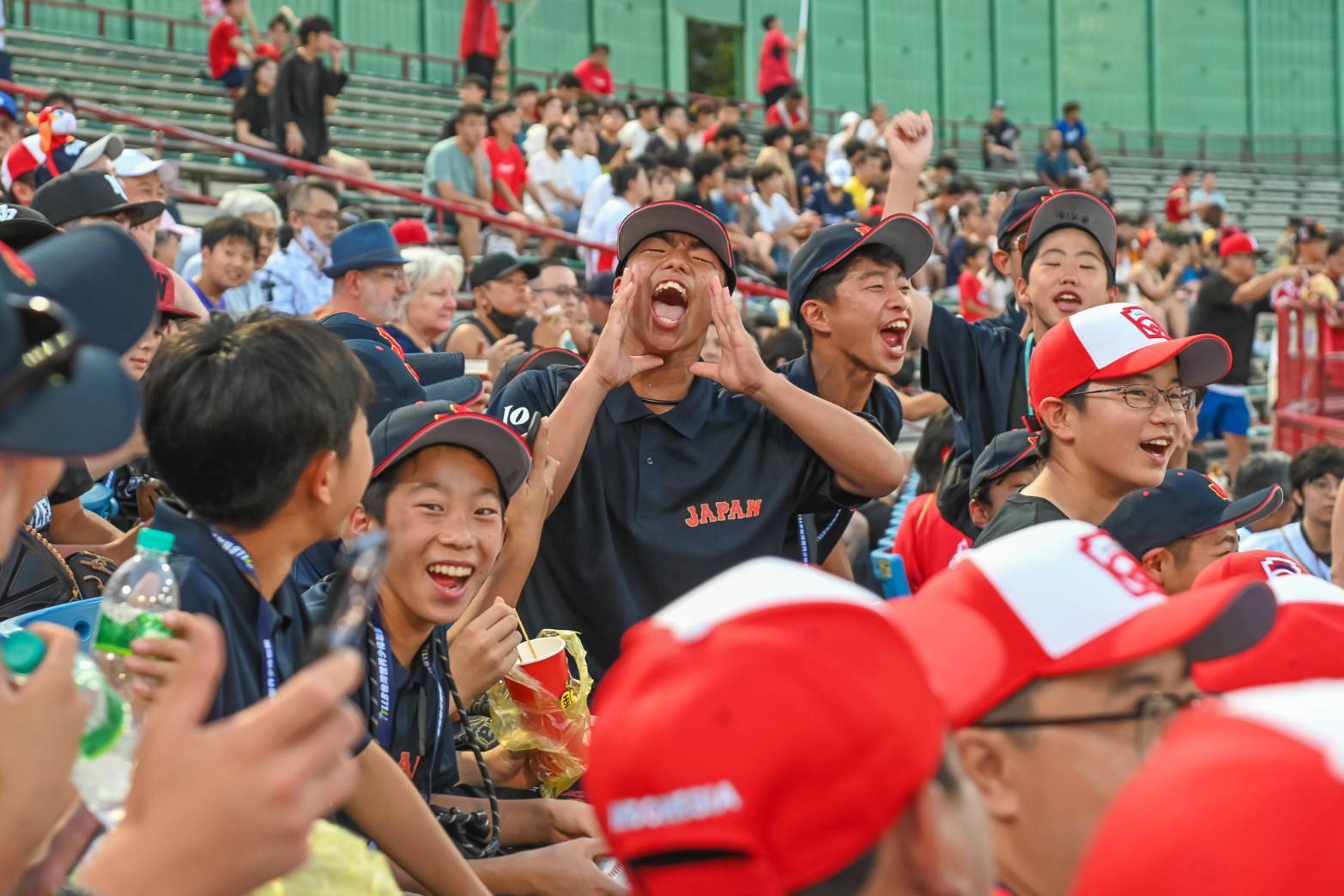 少棒小選手到天母棒球場觀戰。圖片來源：中華民國棒球協會提供