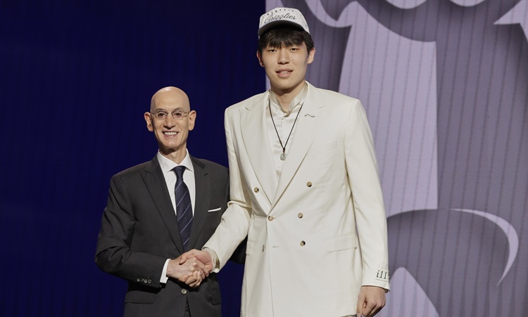 楊瀚森首輪第16順位就被選中　NBA選秀會第9位被挑選的中國球員