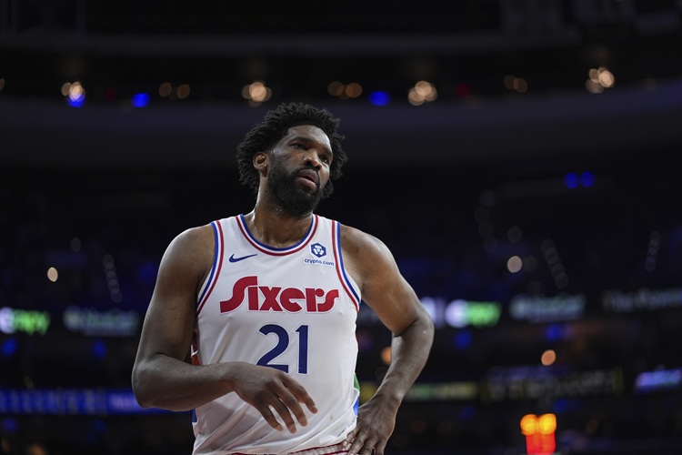 Joel Embiid 左膝復原中　76人希望他能夠及時回歸訓練營
