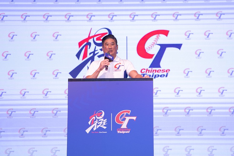 棒協理事長辜仲諒在會中宣布台南亞太棒球村將成國家棒球訓練基地。圖片來源：棒協