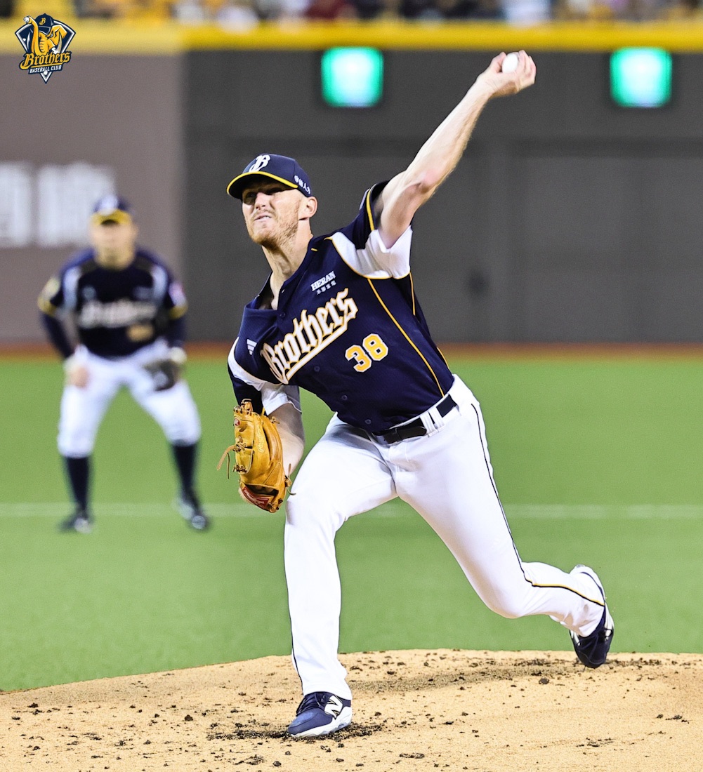 李博登繳出6局無失分優質先發，來台首勝到手。圖片來源：中信兄弟