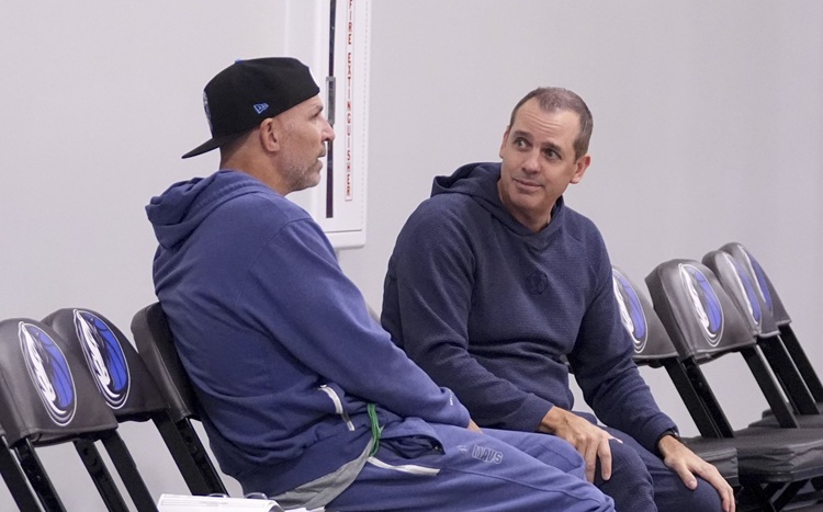 Frank Vogel(右)Jason Kidd(左)。圖片來源：達志影像