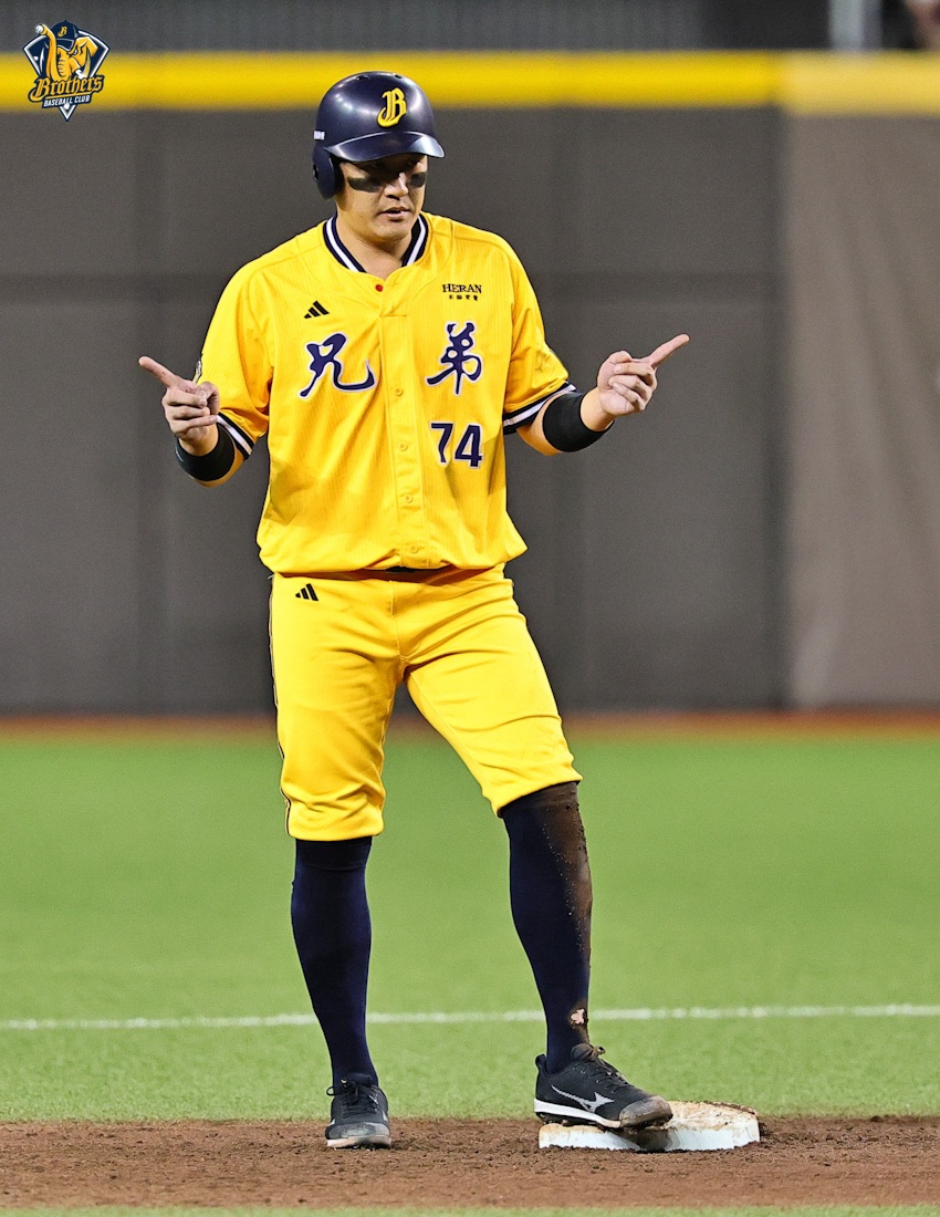 許基宏敲雙安。圖片來源：中信兄弟提供