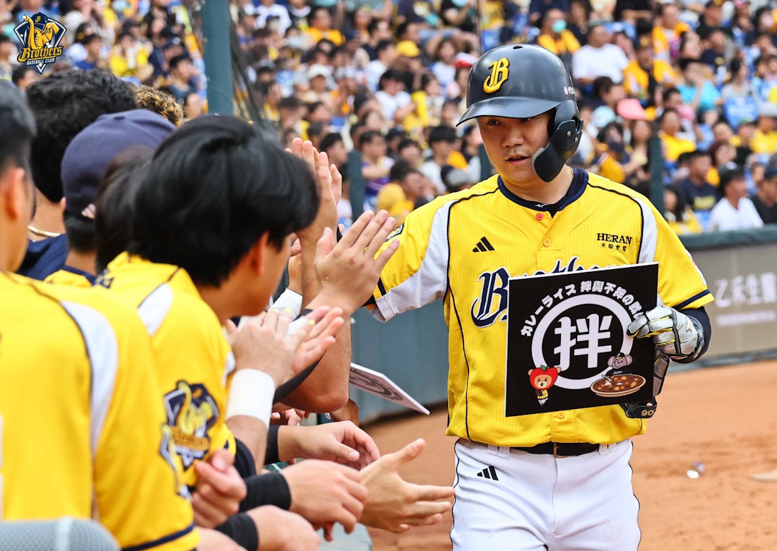 「小可愛」江坤宇單場3安演出「猛打賞」。圖片來源:中信兄弟
