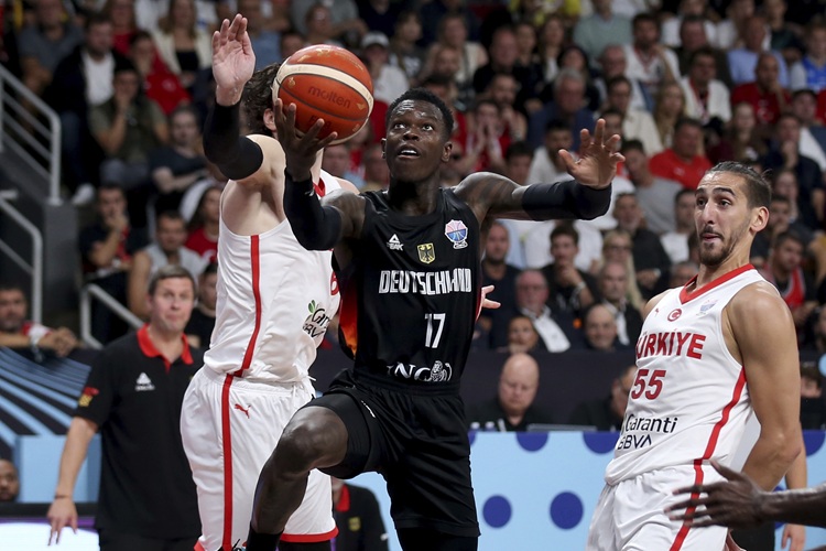 Dennis Schroder(中)。圖片來源：達志影像