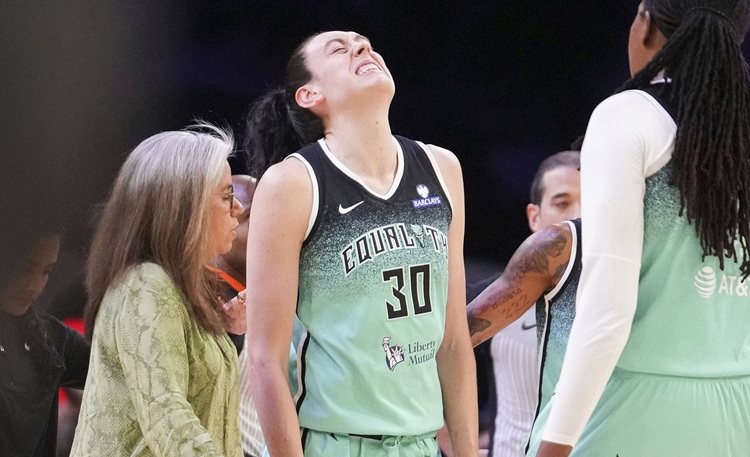 Breanna Stewart(中)。圖片來源：達志影像