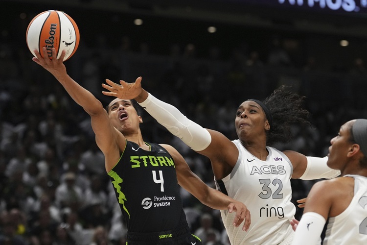 Skylar Diggins(左1)。圖片來源：達志影像