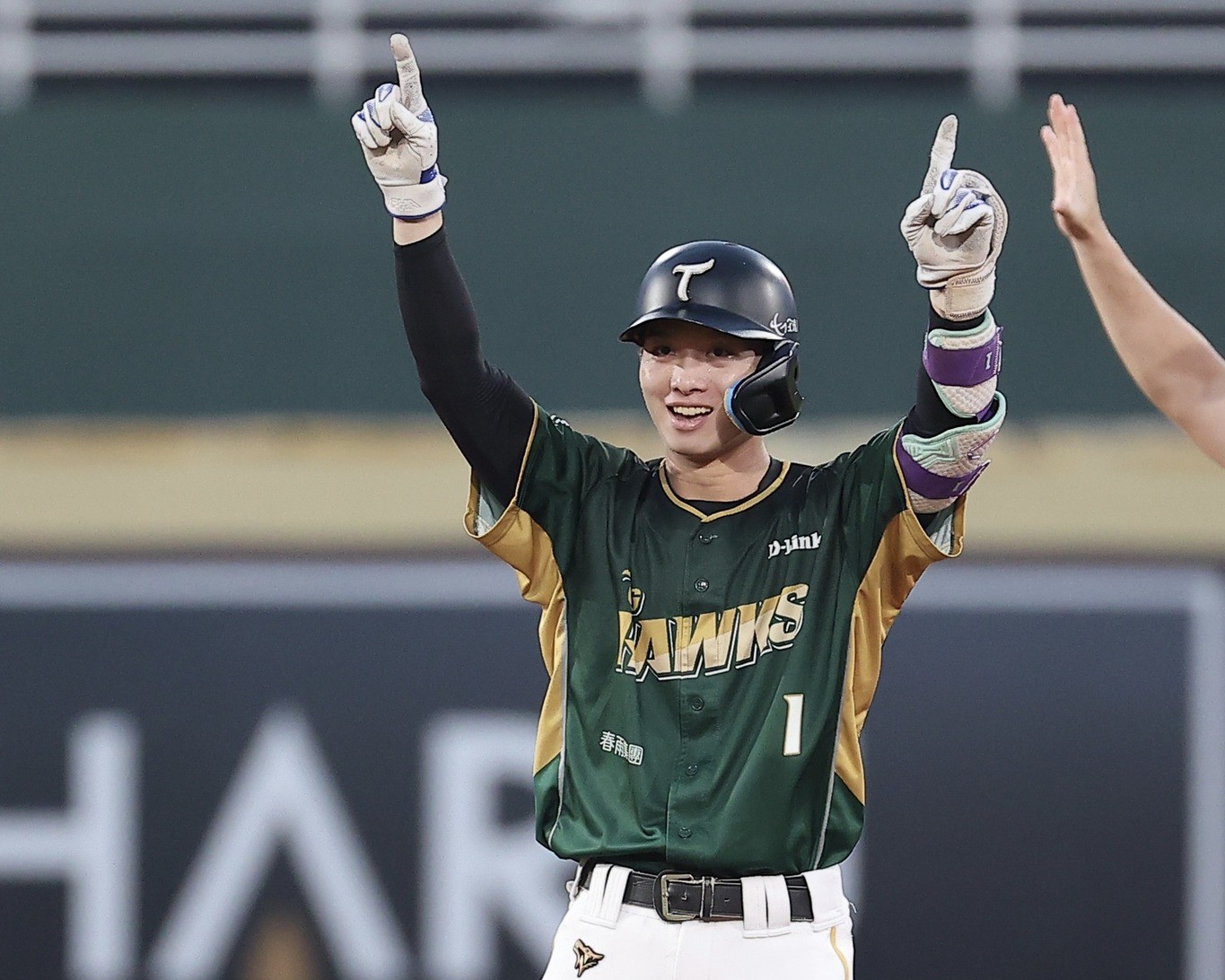 曾子祐敲勝利打點長打，獲選單場MVP。圖片來源：台鋼雄鷹提供
