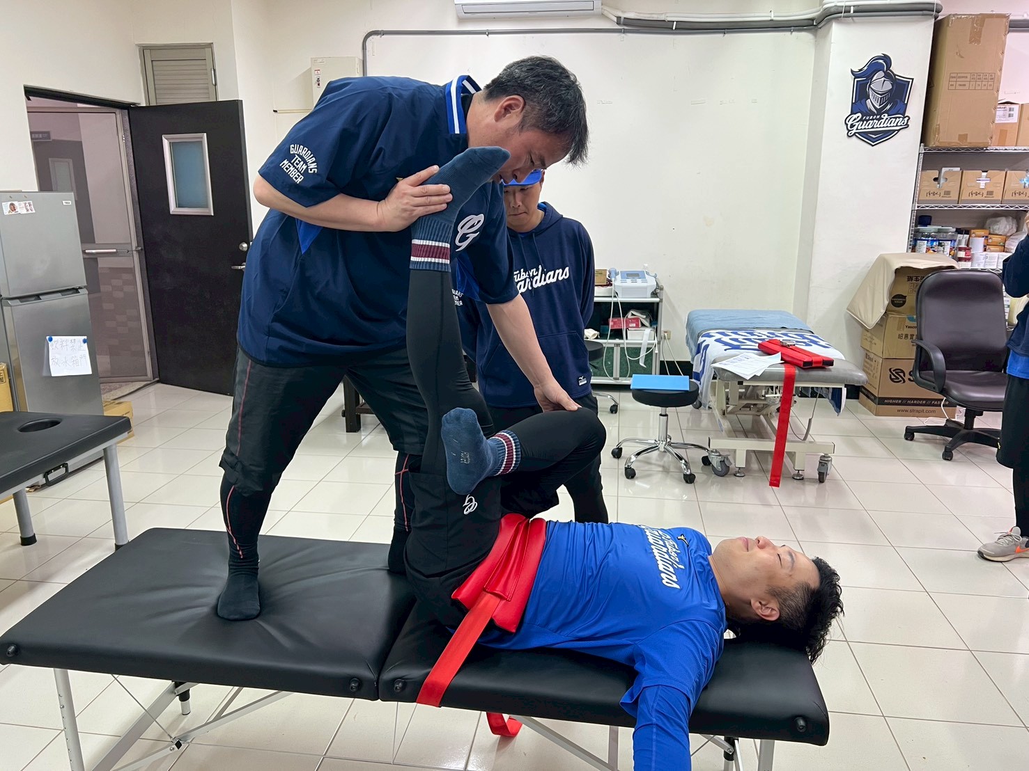 前阪神虎隊運動傷害防護員小滝康樹先生。圖片來源：富邦悍將提供