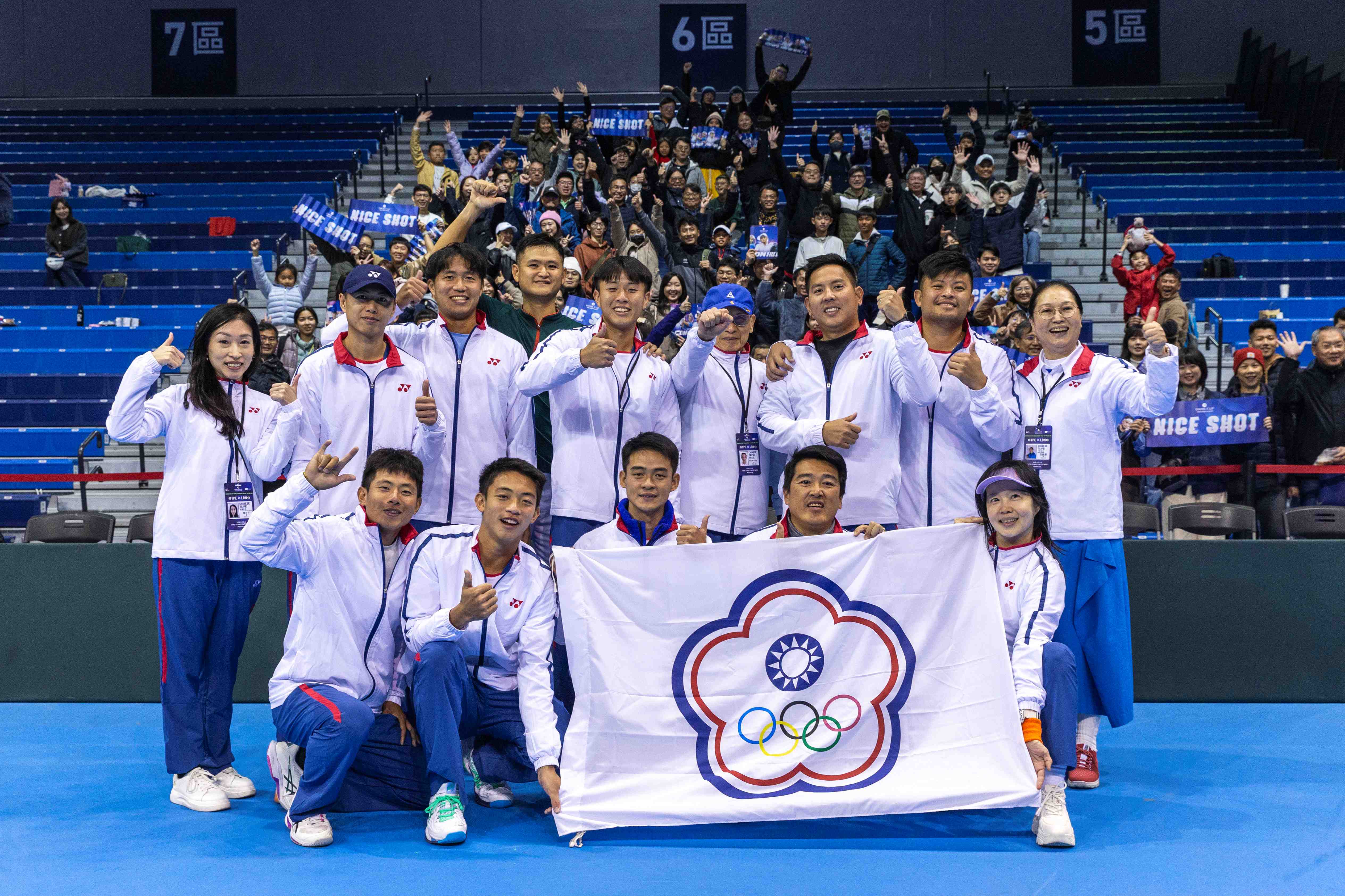 賽後中華隊與現場觀眾合影。圖片來源：海碩整合行銷提供