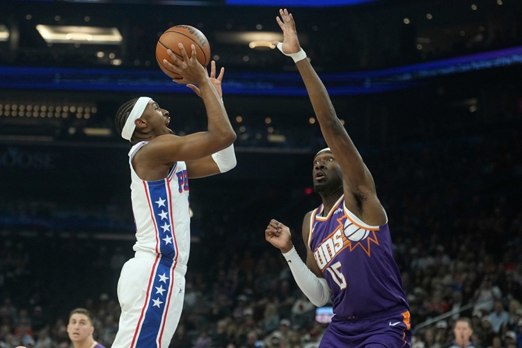 Tyrese Maxey(左)。圖片來源：達志影像