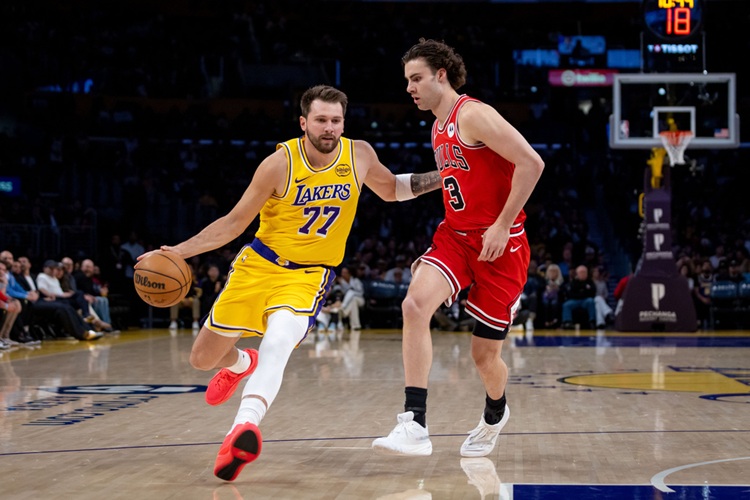 Luka Doncic(左)Josh Giddey(右)。圖片來源：達志影像