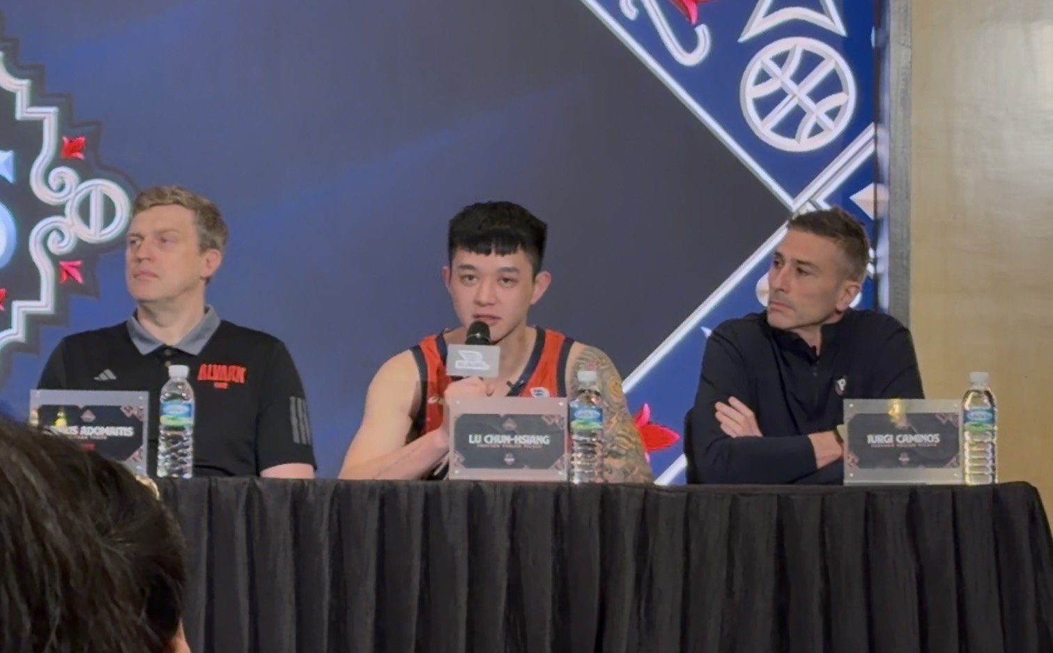 盧峻翔（中）。圖片來源：記者吳嘉倪／攝