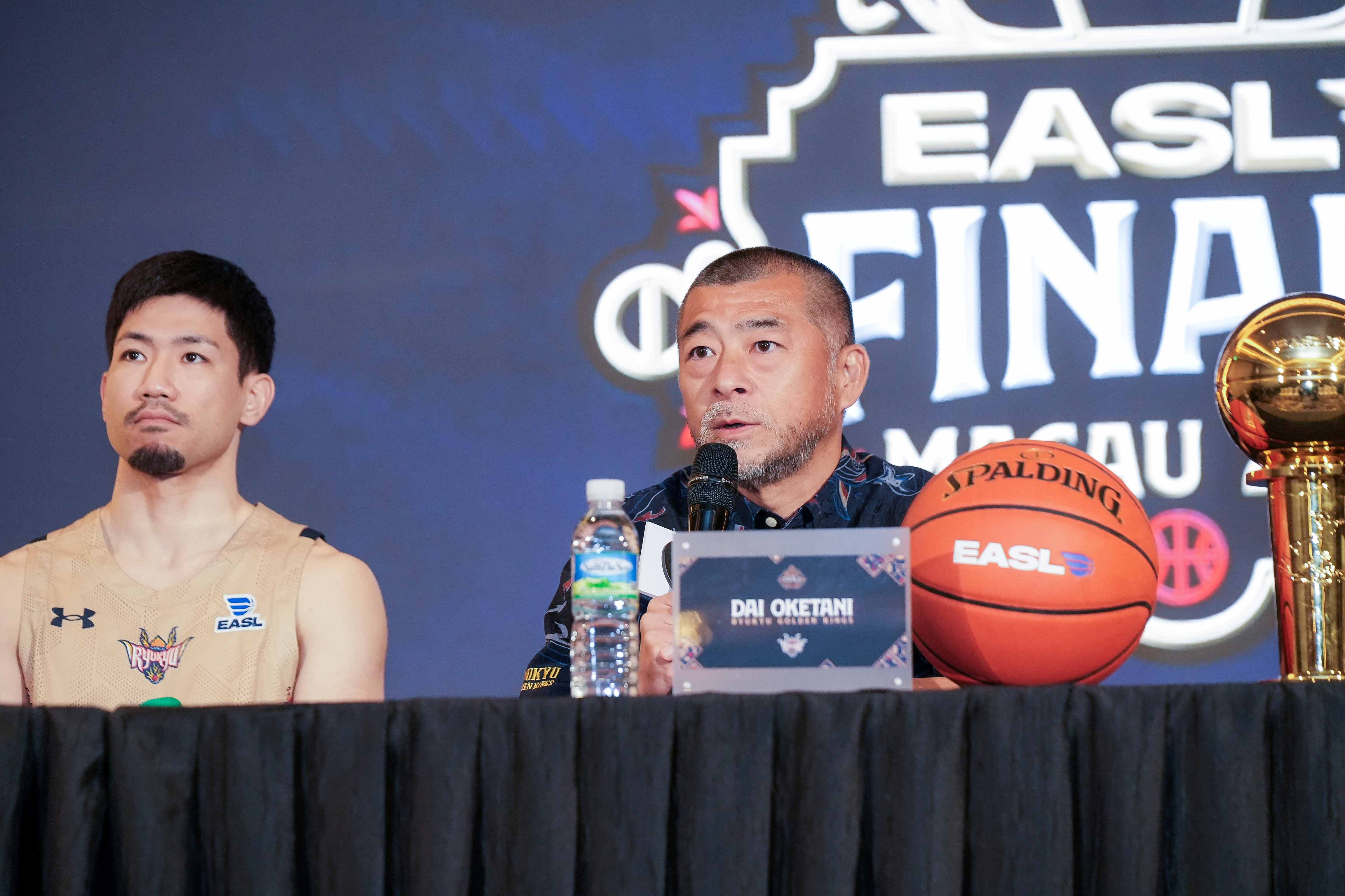 岸本龍一、桶谷大。圖片來源：EASL