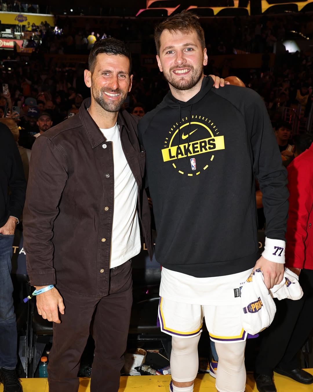 Djokovic、Doncic合影。圖片來源：Djokovic、NBA IG