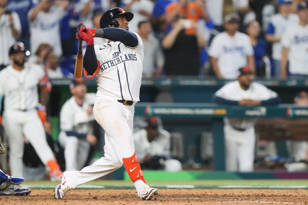 Ozzie Albies敲出經典賽史上首支再見全壘打。圖片來源:達志影像