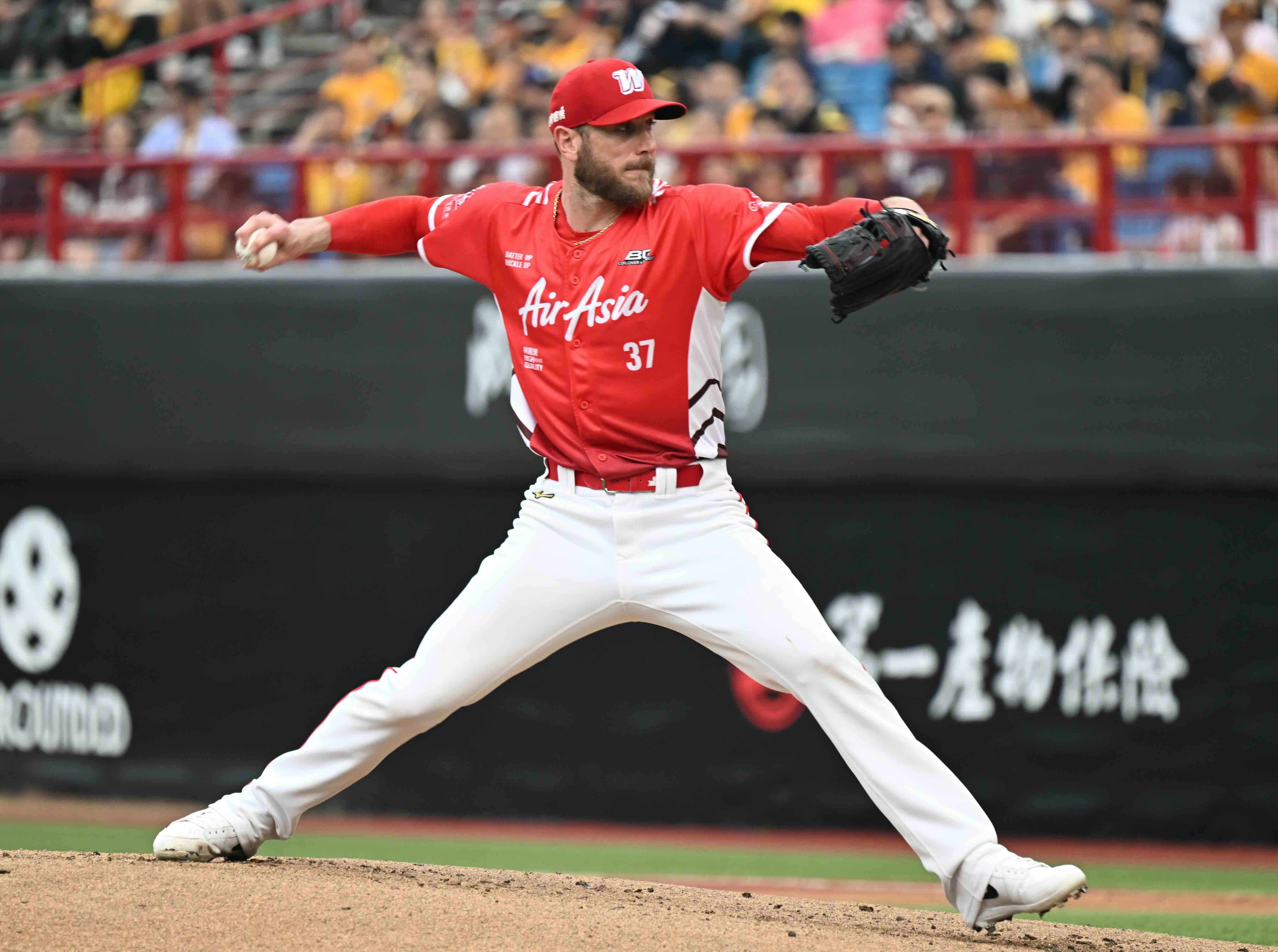 鋼龍。圖片來源：味全龍