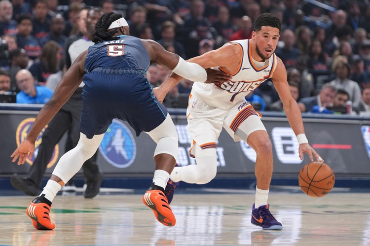 Devin Booker(右)。圖片來源：達志影像