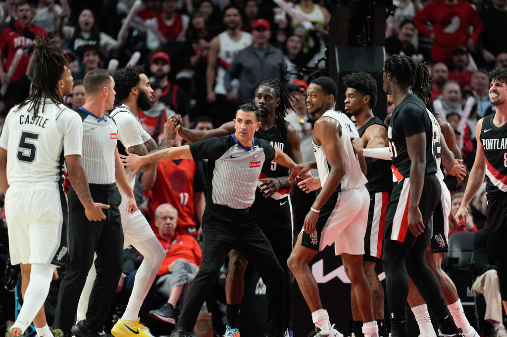 比賽尾聲爆發衝突。圖片來源：達志影像