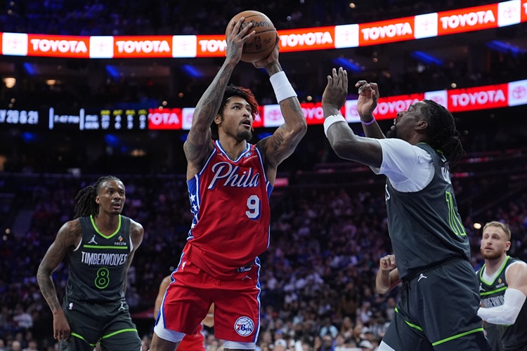 Kelly Oubre Jr.(中)。圖片來源：達志影像