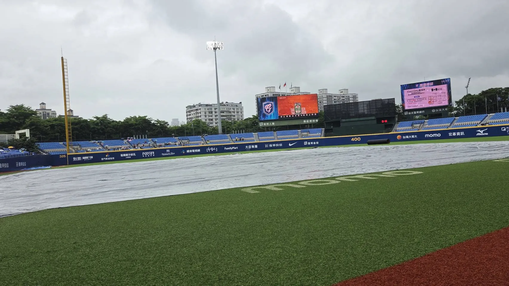 新莊棒球場。記者羅惠齡攝