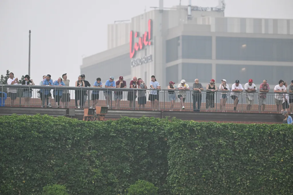 費城受到加拿大野火煙霧迷漫影響，空氣品質相當差。圖片來源：達志影像