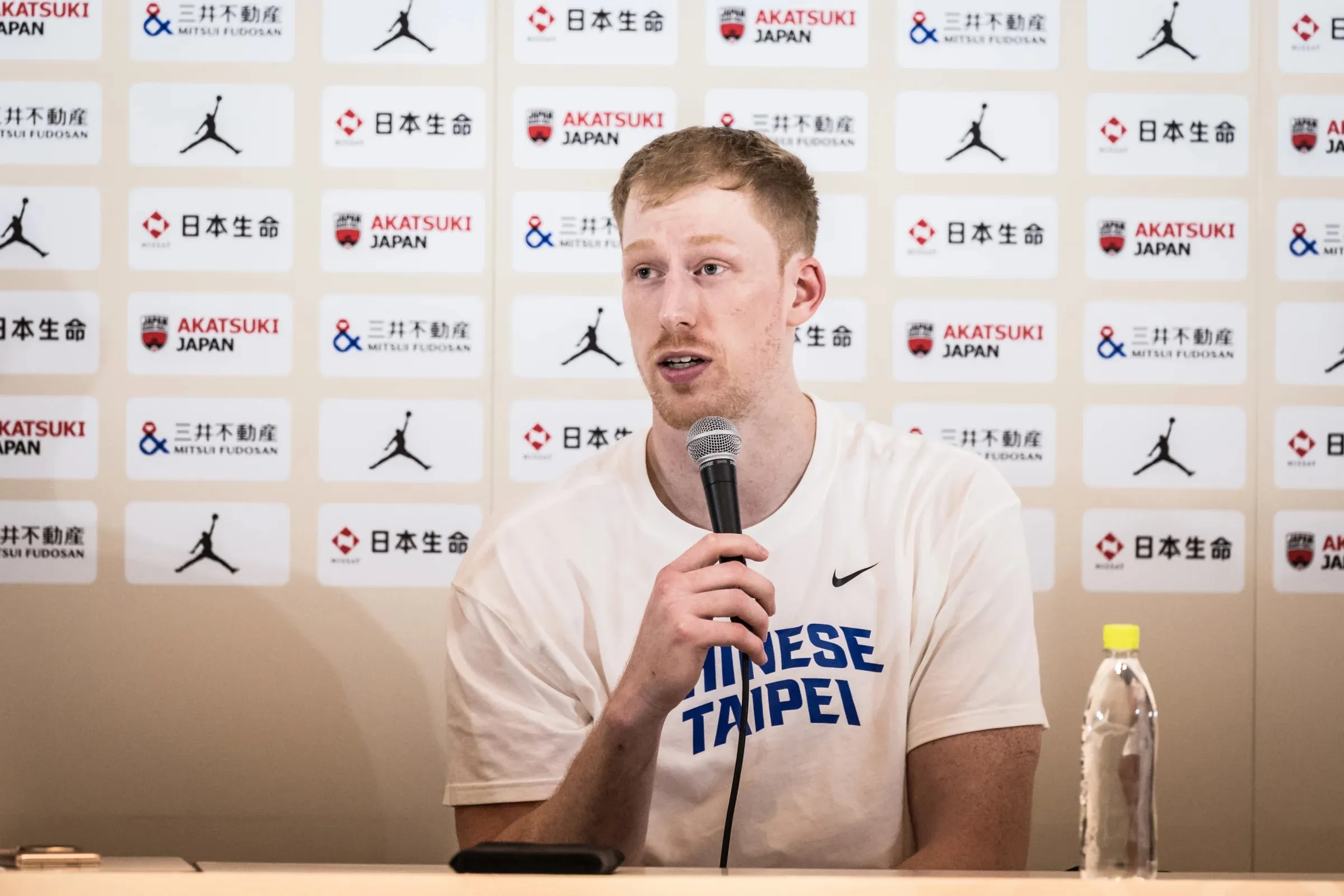 演出雙十帶球隊取勝的高柏鎧,賽後不居功,將勝利歸功於後衛群。圖片來源:FIBA官網