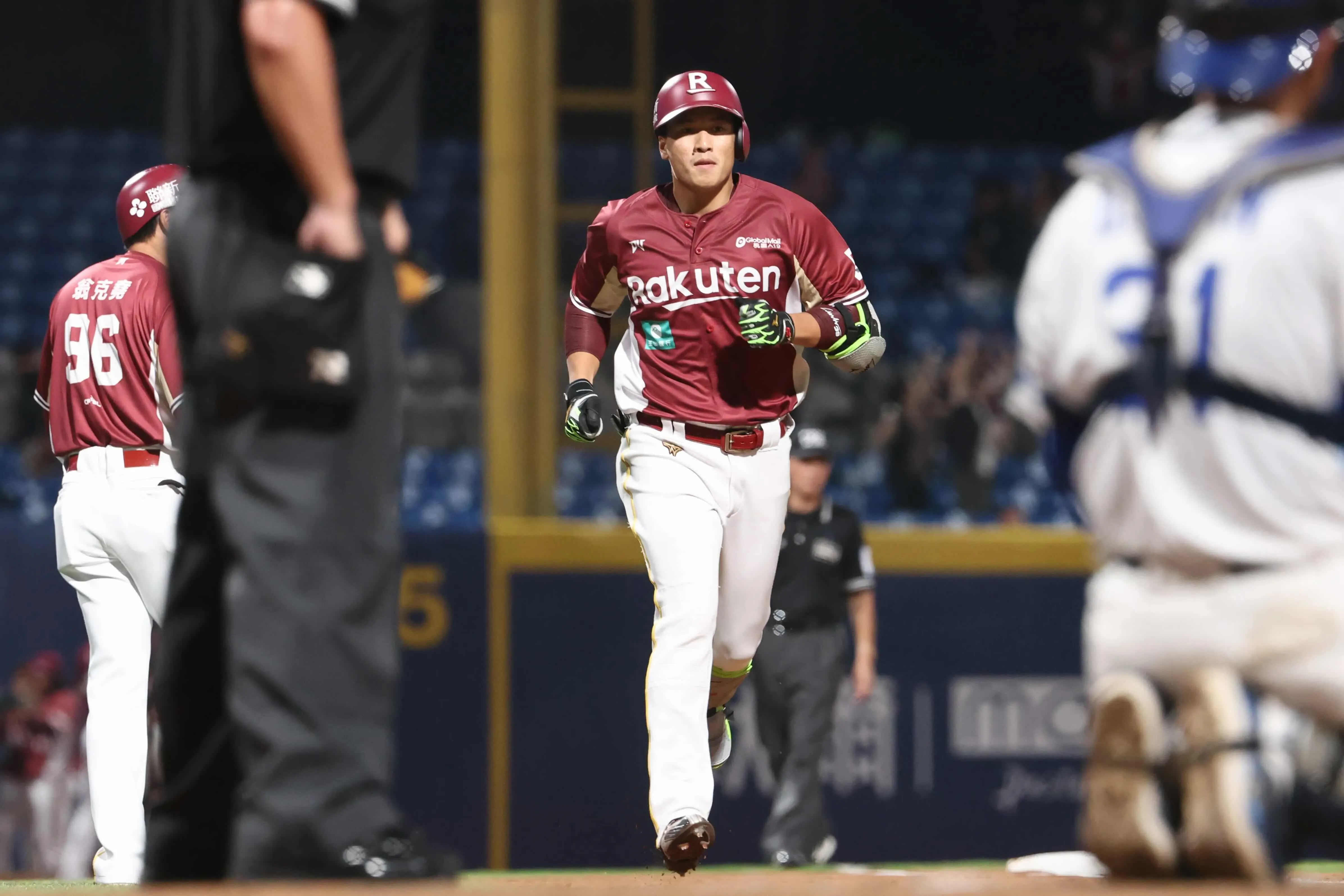 林立近期返回戰線,今天面對悍將本季首轟出爐,單場貢獻4打點。圖片來源:樂天桃猿