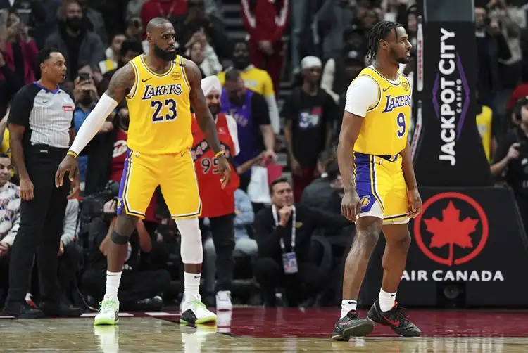 LeBron James(左)Bronny James(右)。圖片來源:達志影像