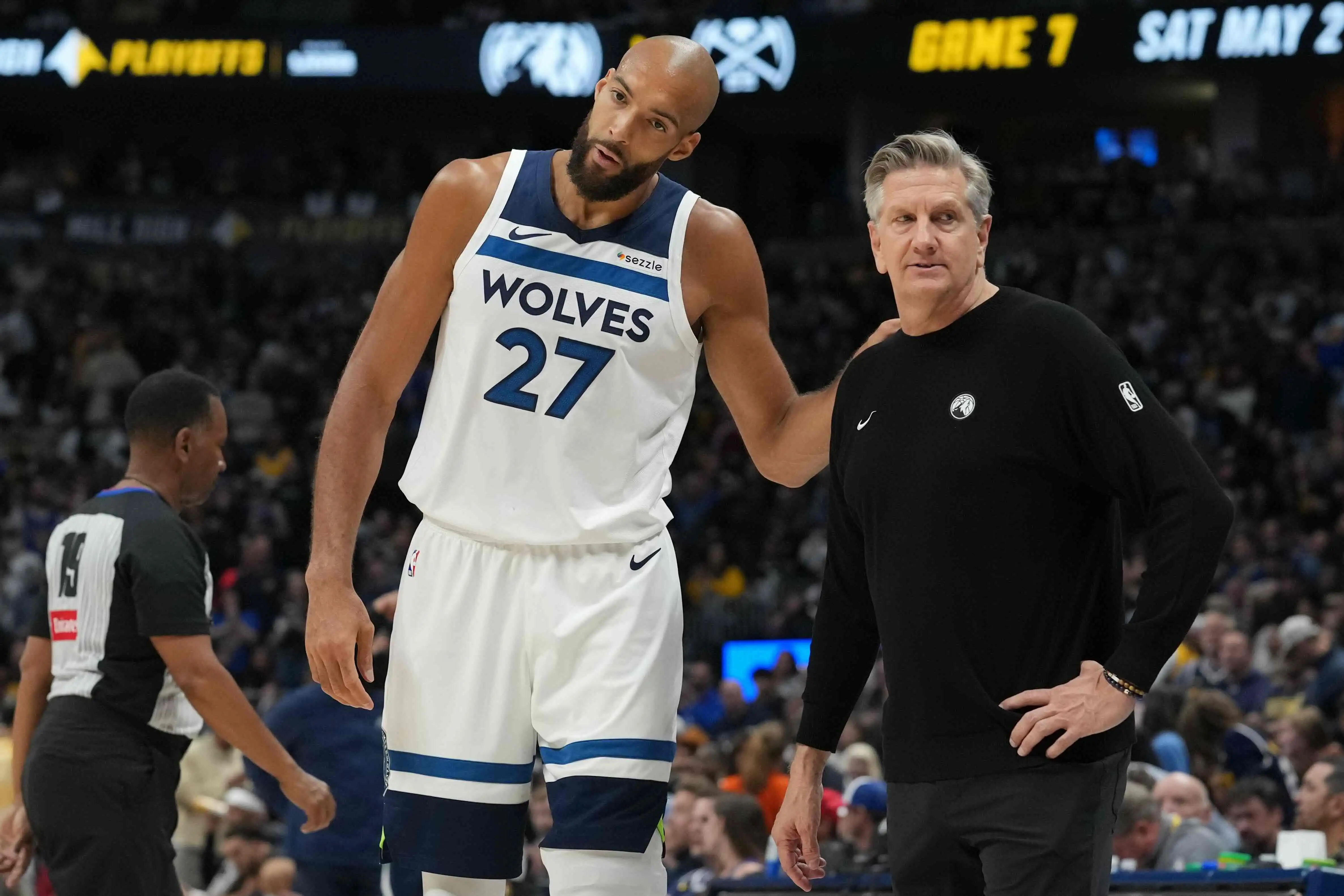 Rudy Gobert(圖左)與Chris Finch。圖片來源:達志影像