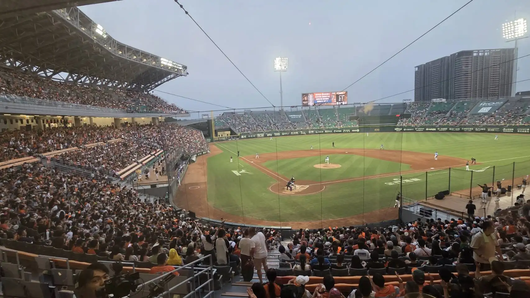 亞太棒球場。羅惠齡攝